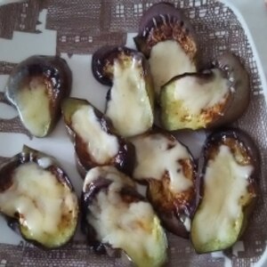 子供が喜ぶ 簡単 ナスのケチャップチーズ焼き レシピ 作り方 By みずたまsweet 楽天レシピ